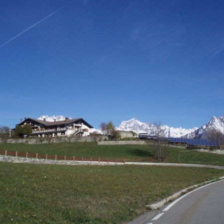 Agriturismo Plan D'Avie アオスタ エクステリア 写真